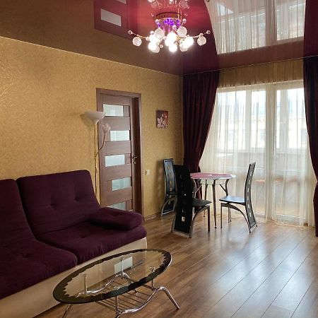 New Apartments With Panoramic Views On Avenue Nauky ハルキウ エクステリア 写真